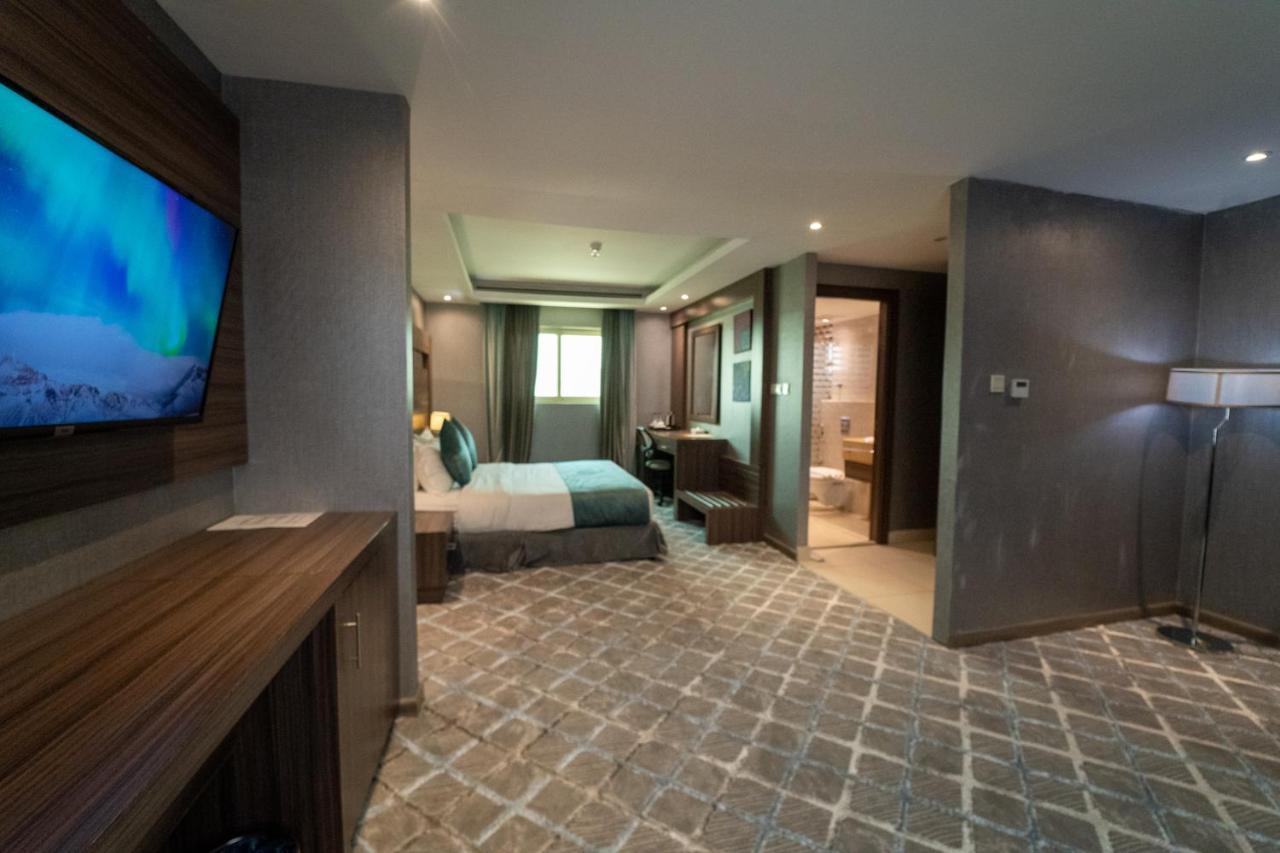 Continent Sumou Hotel Khobar Bagian luar foto