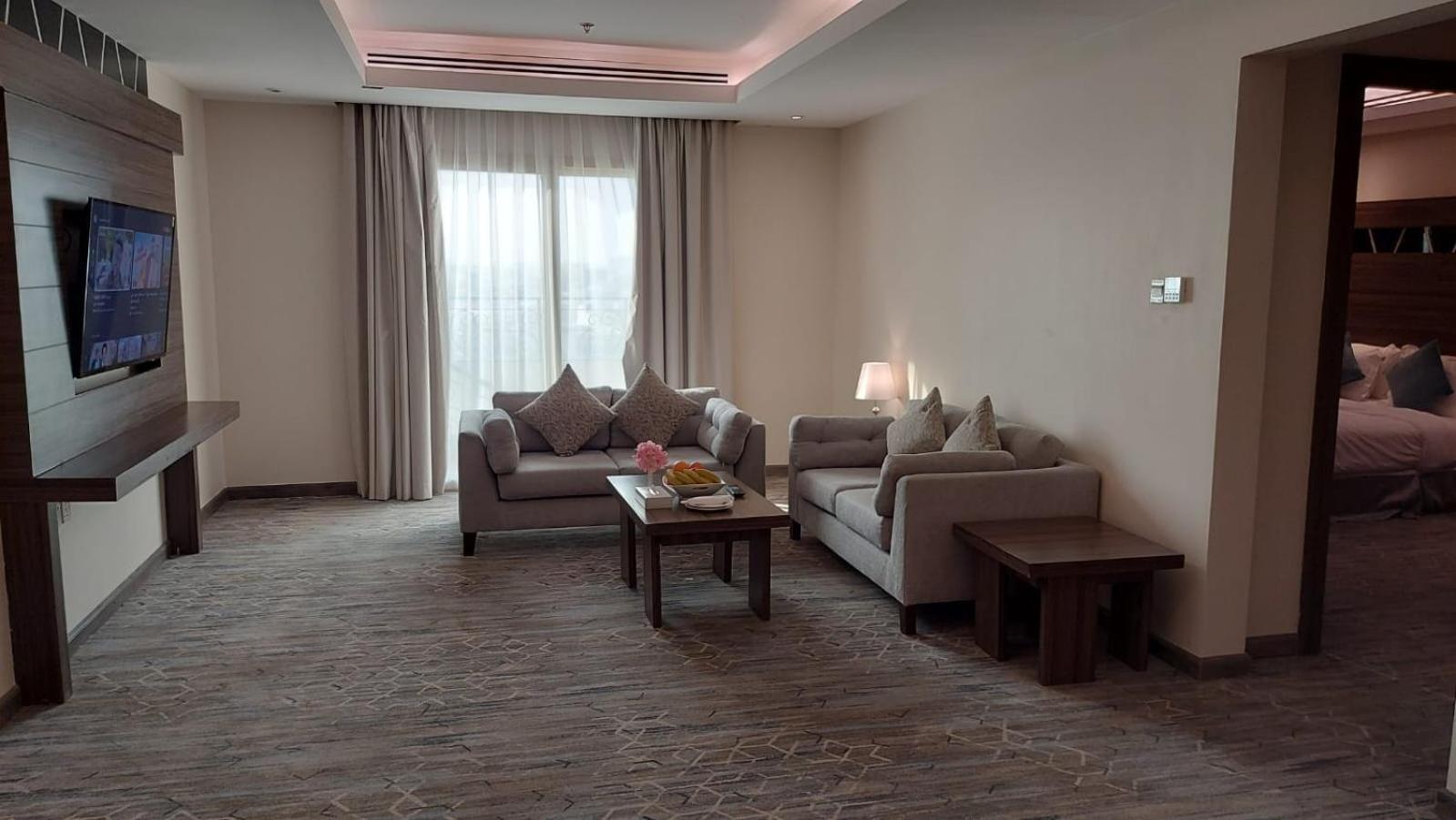 Continent Sumou Hotel Khobar Bagian luar foto