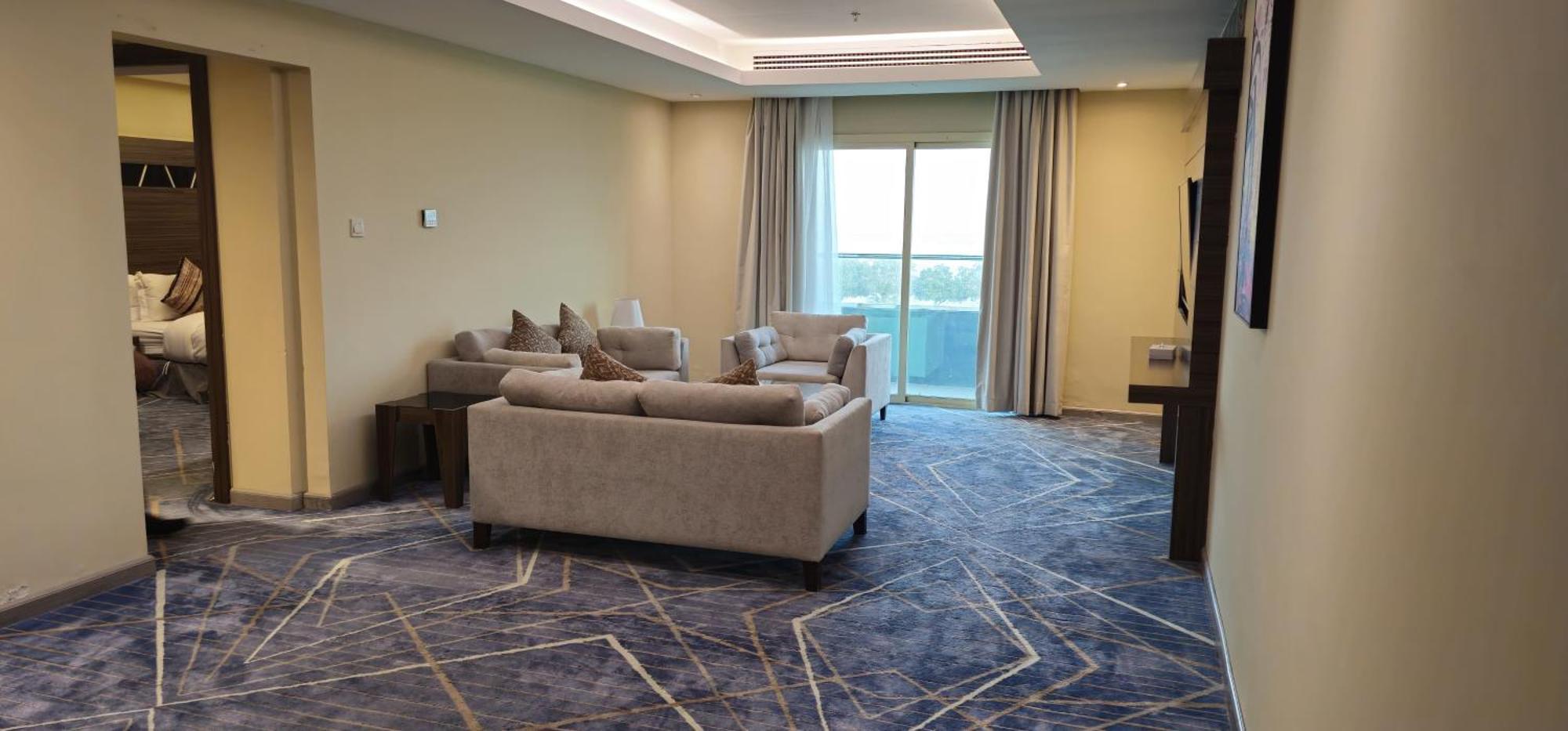 Continent Sumou Hotel Khobar Bagian luar foto